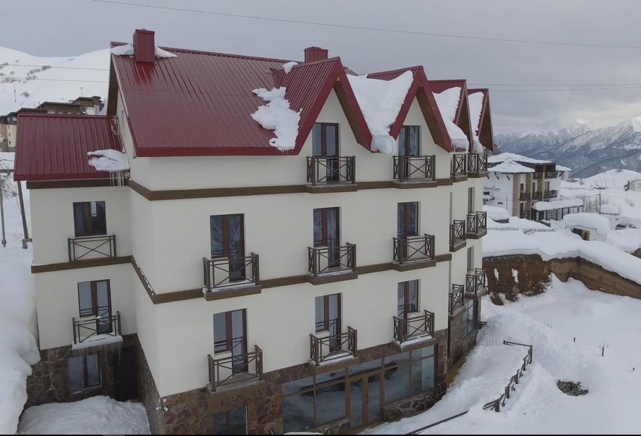 Hotel Ereto Gudauri Exterior photo