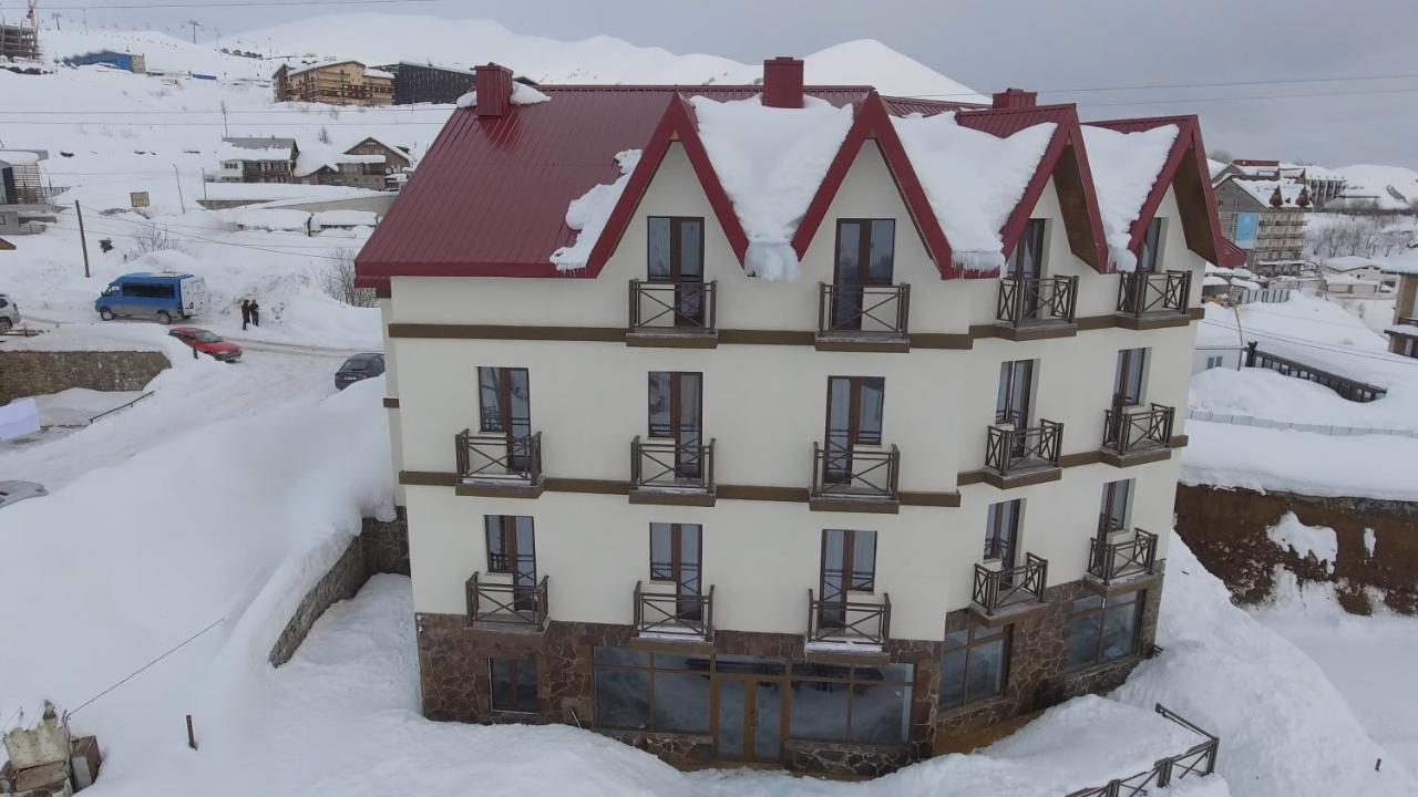 Hotel Ereto Gudauri Exterior photo